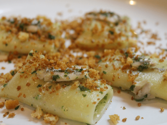 Paccheri di grano duro siciliano con masculini e mollica fresca