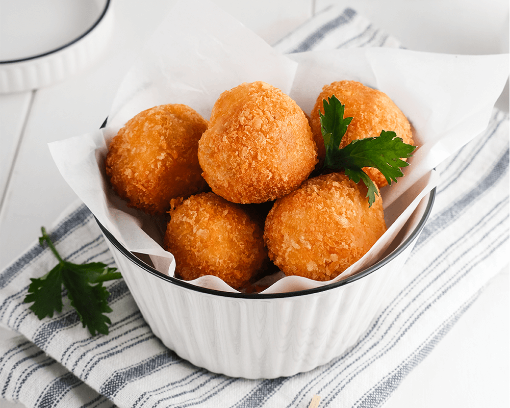 Crocchette di patate e verdure amare con cuore filante